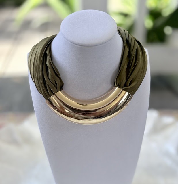 Pendant Scarves