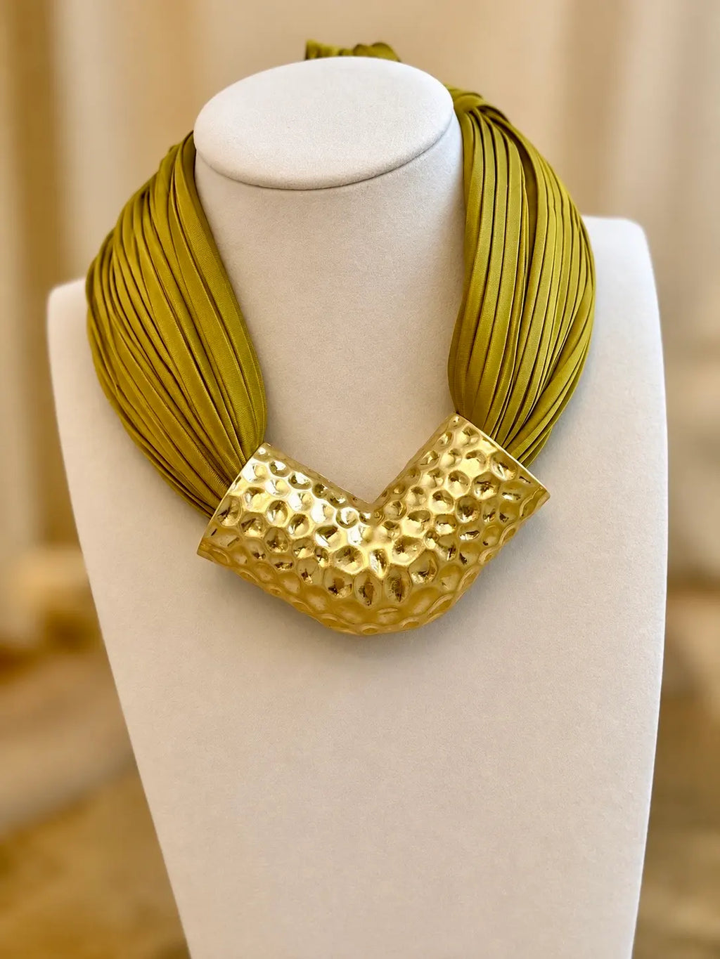 Pendant Scarves