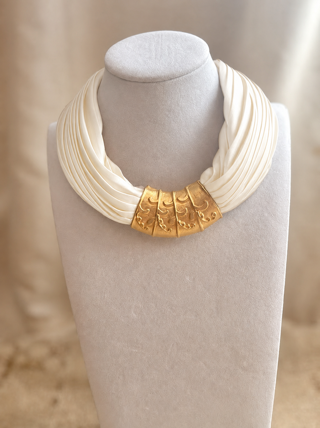 Pendant Scarves